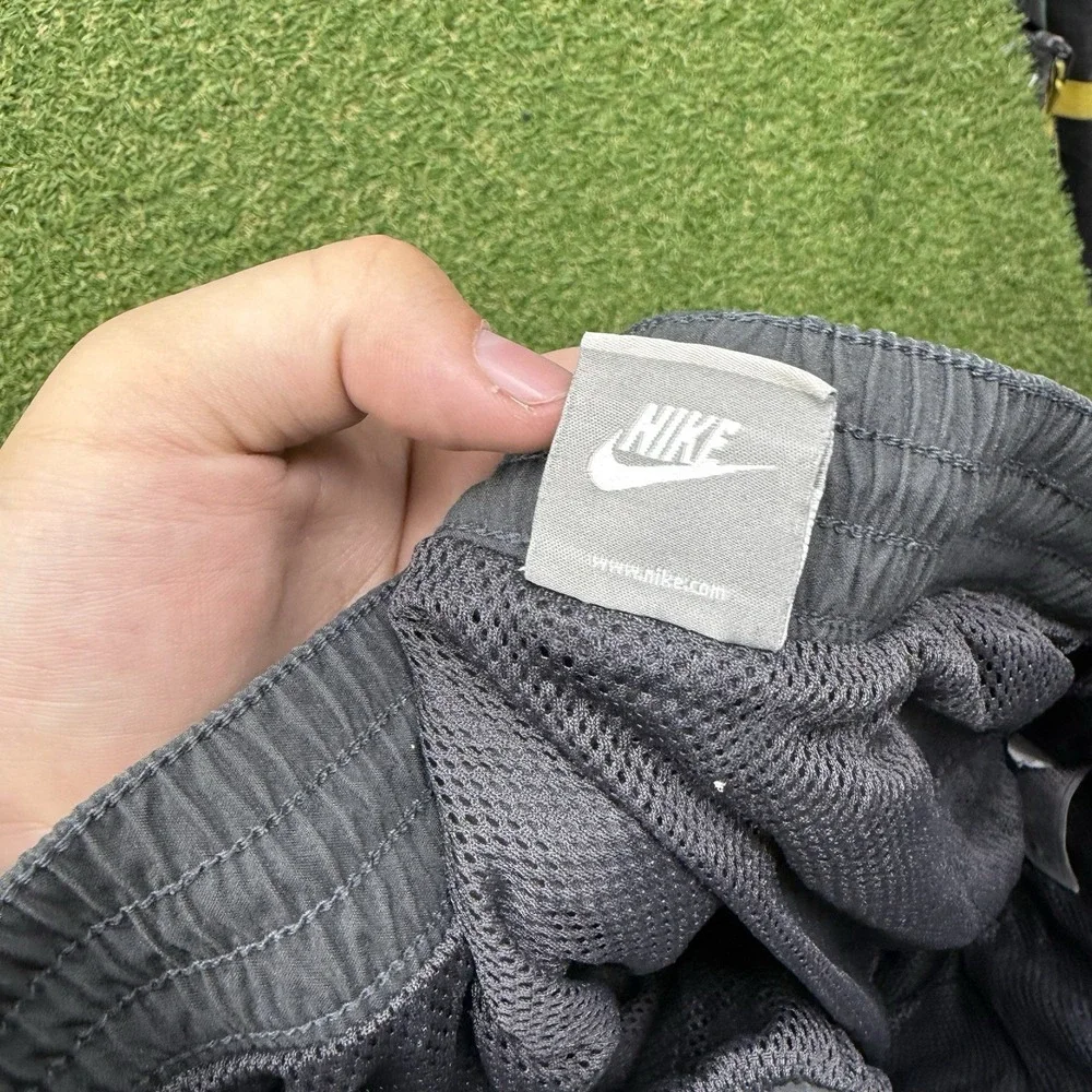 Nike shop confidence